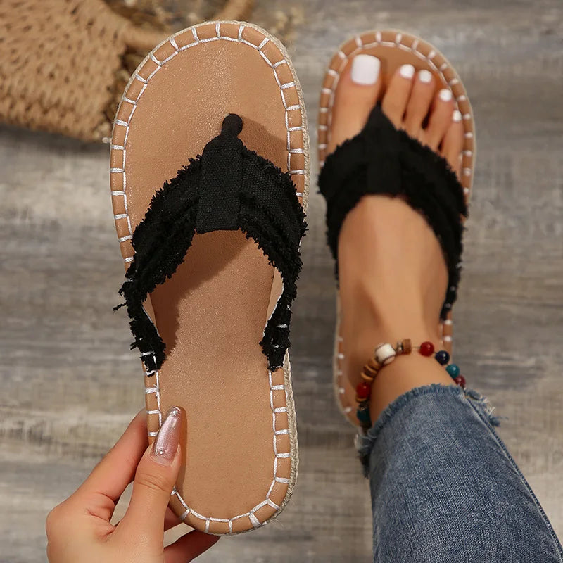 Summer New Style Flip-flops for Women Fashionable Flat-soled Grass Woven Thong Beach Shoes Large Size Sandals For Outer Wear